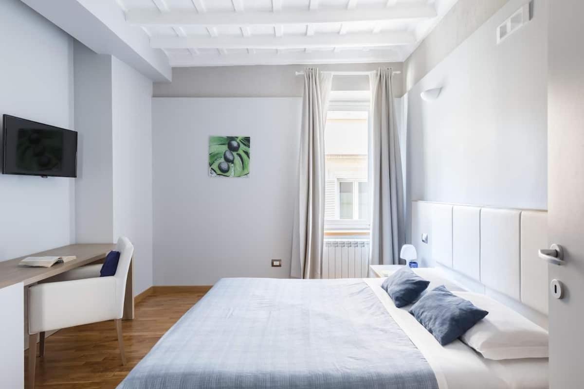 Spanish Steps House Vittoria Рим Экстерьер фото